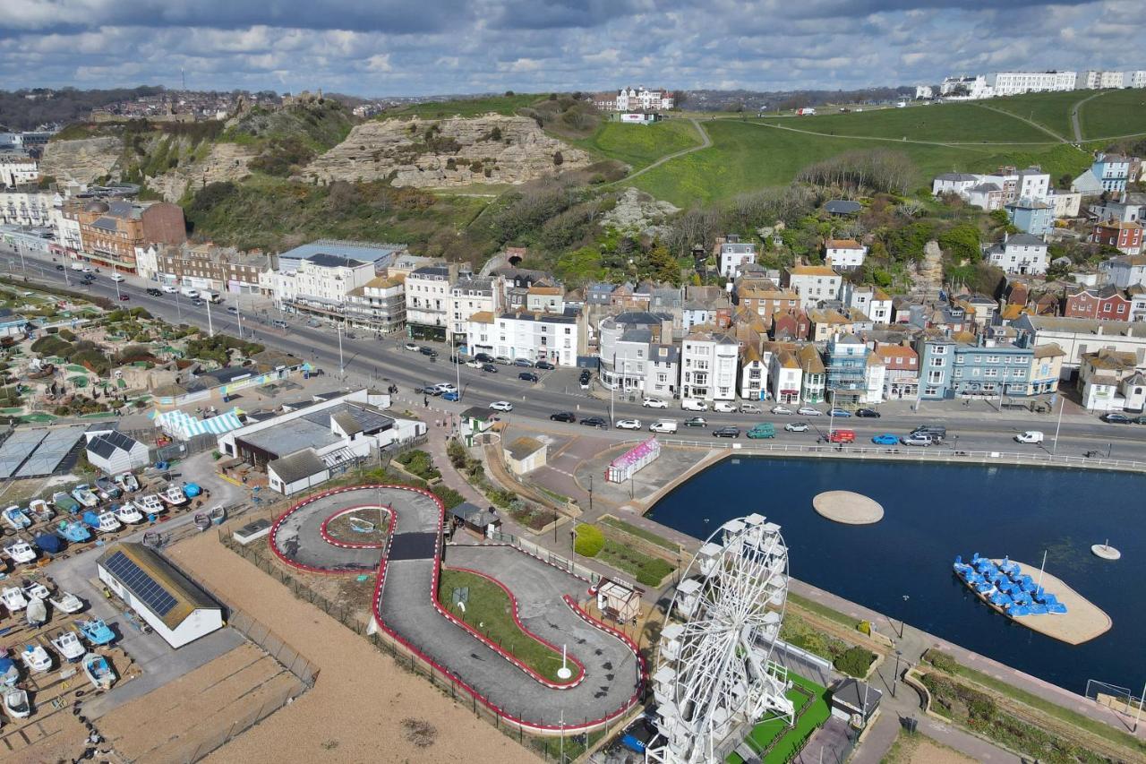 Master Accommodation Suite 2 Sea View With Balcony Hastings Esterno foto